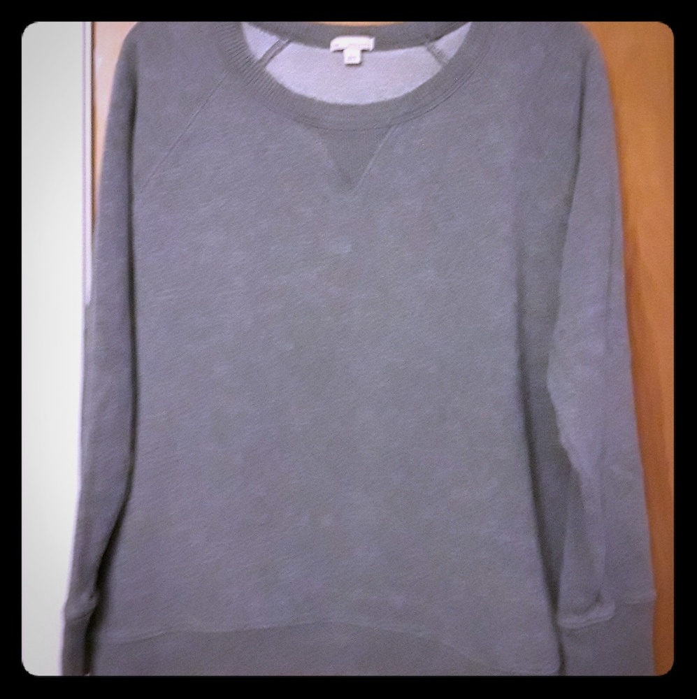 Gap crewneck sweatshirt